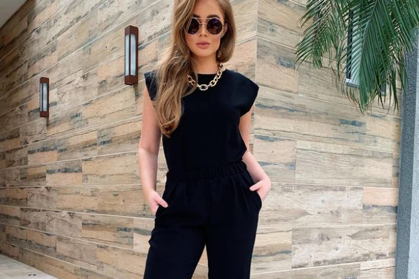 Aquele Look #All Black #FABIANAMILAZZO que não pode faltar, vestido pela maravilhosa @natanadeleon