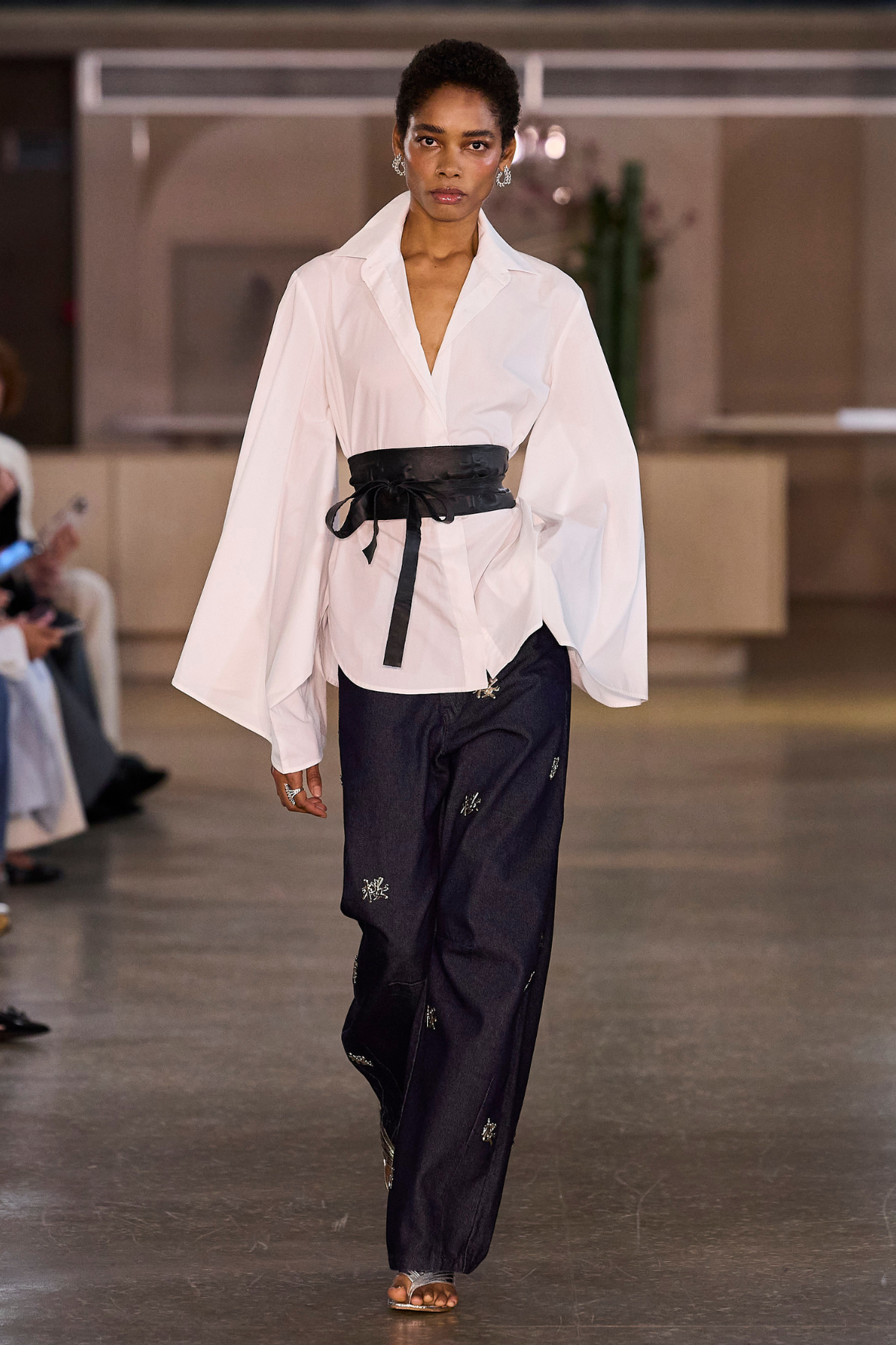 Camisa Manga Kimono – Fabiana Milazzo Camisa Manga Kimono – Fabiana Milazzo