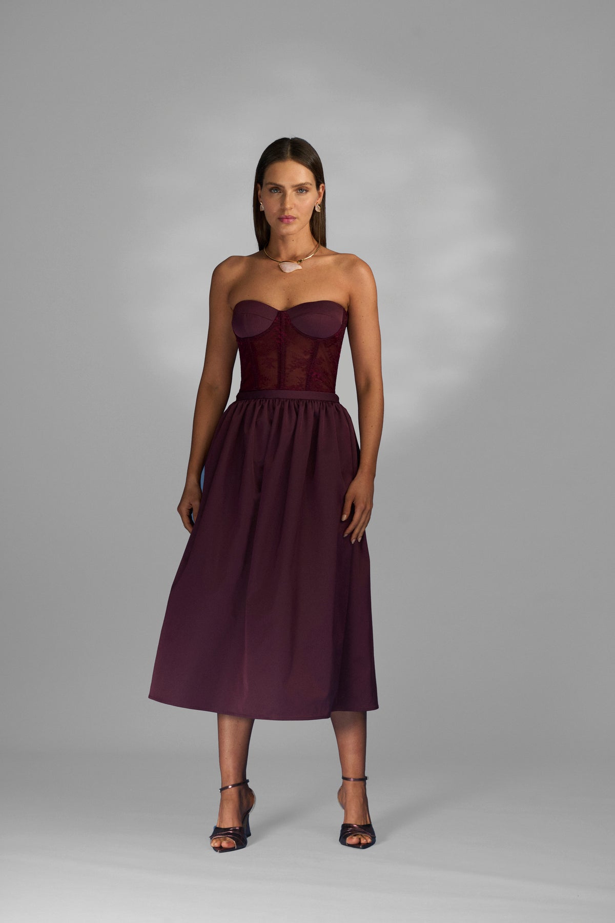 Vestido Mídi Corset Renda