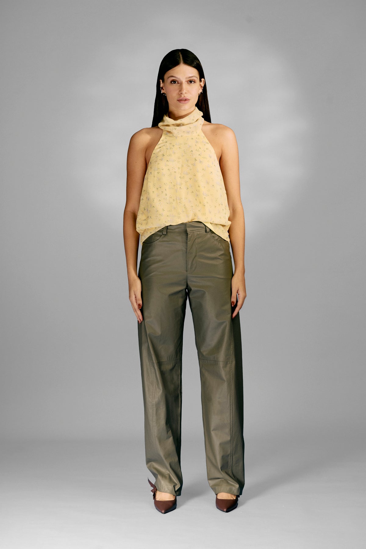 Blusa Frente Única Gola Alta