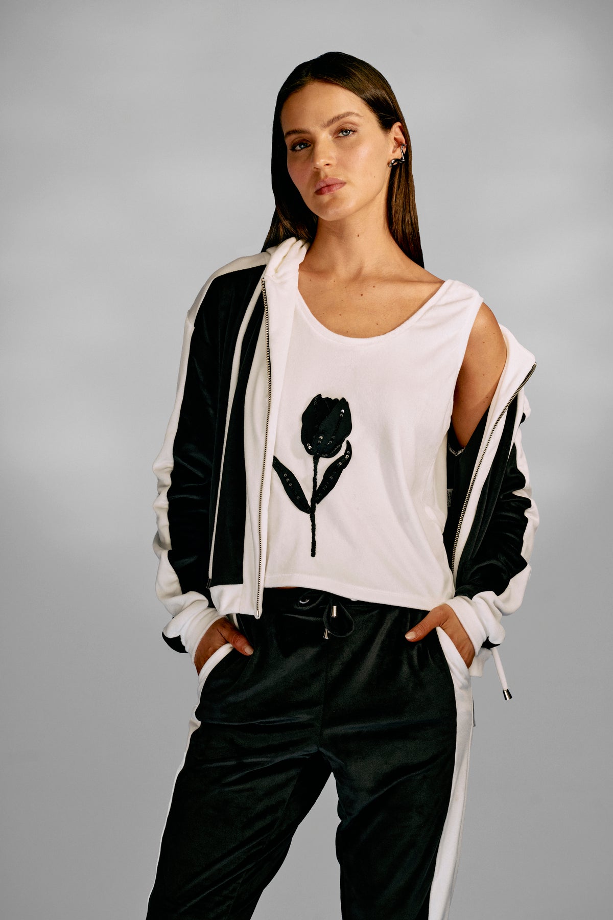 Regata Veludo Bordada