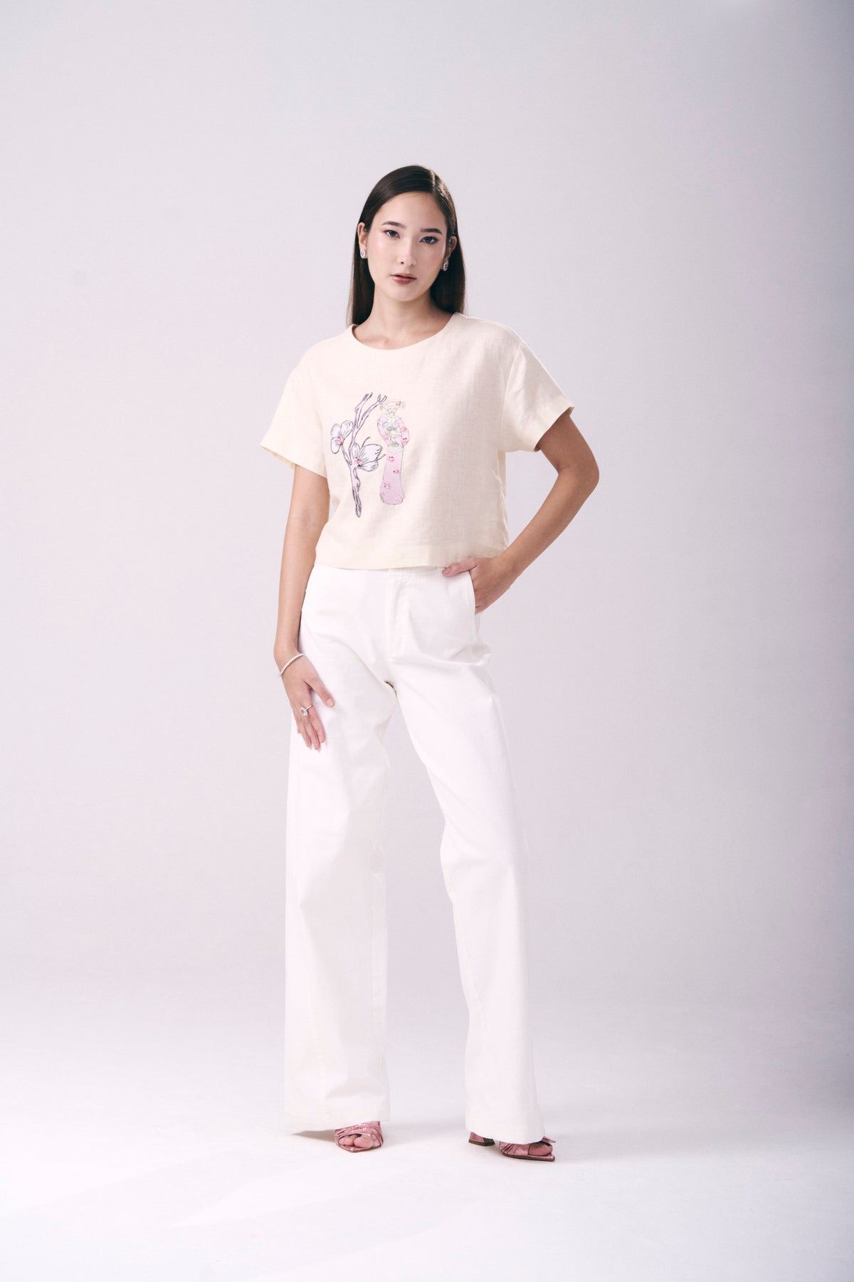 T-Shirt Linho Bordado Gueixa