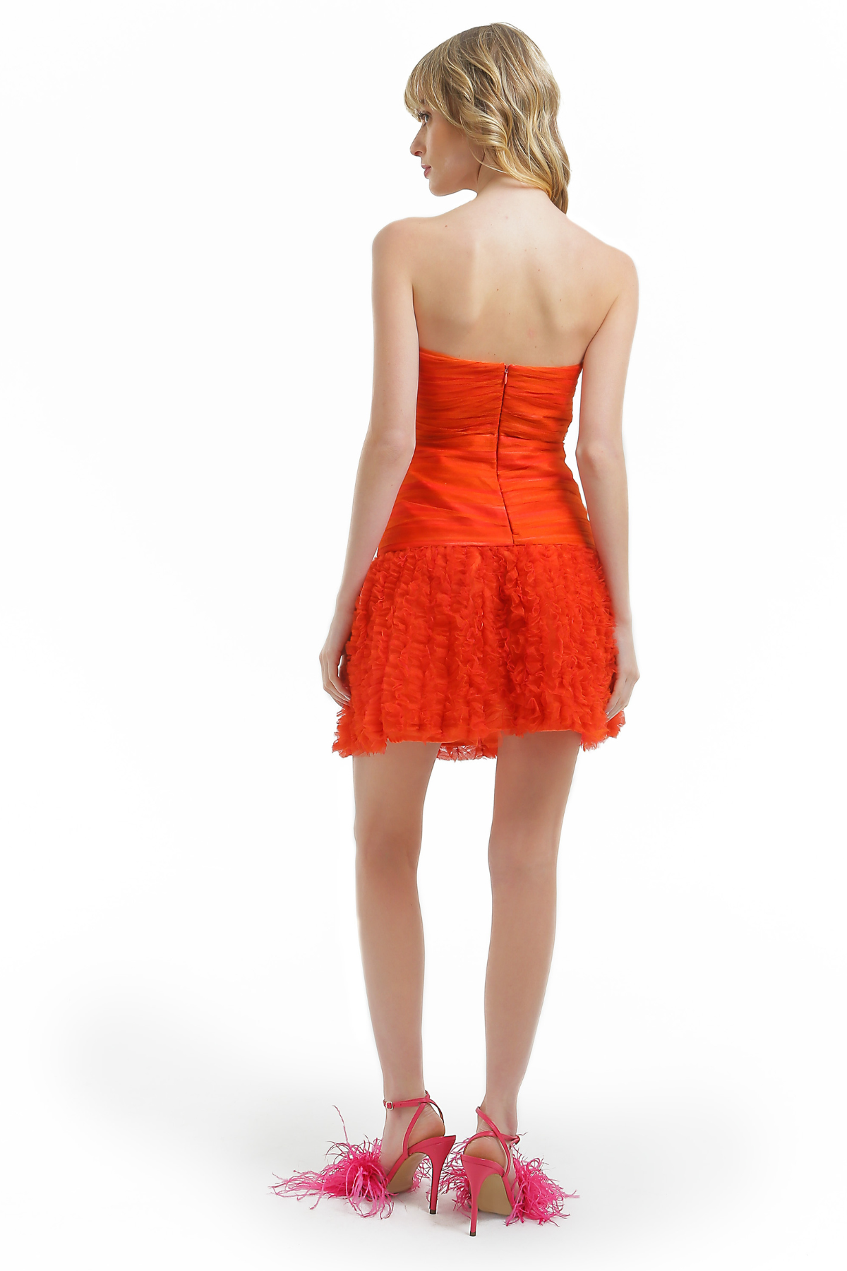 Vestido Curto em Tule Drapeado Tomara Que Caia