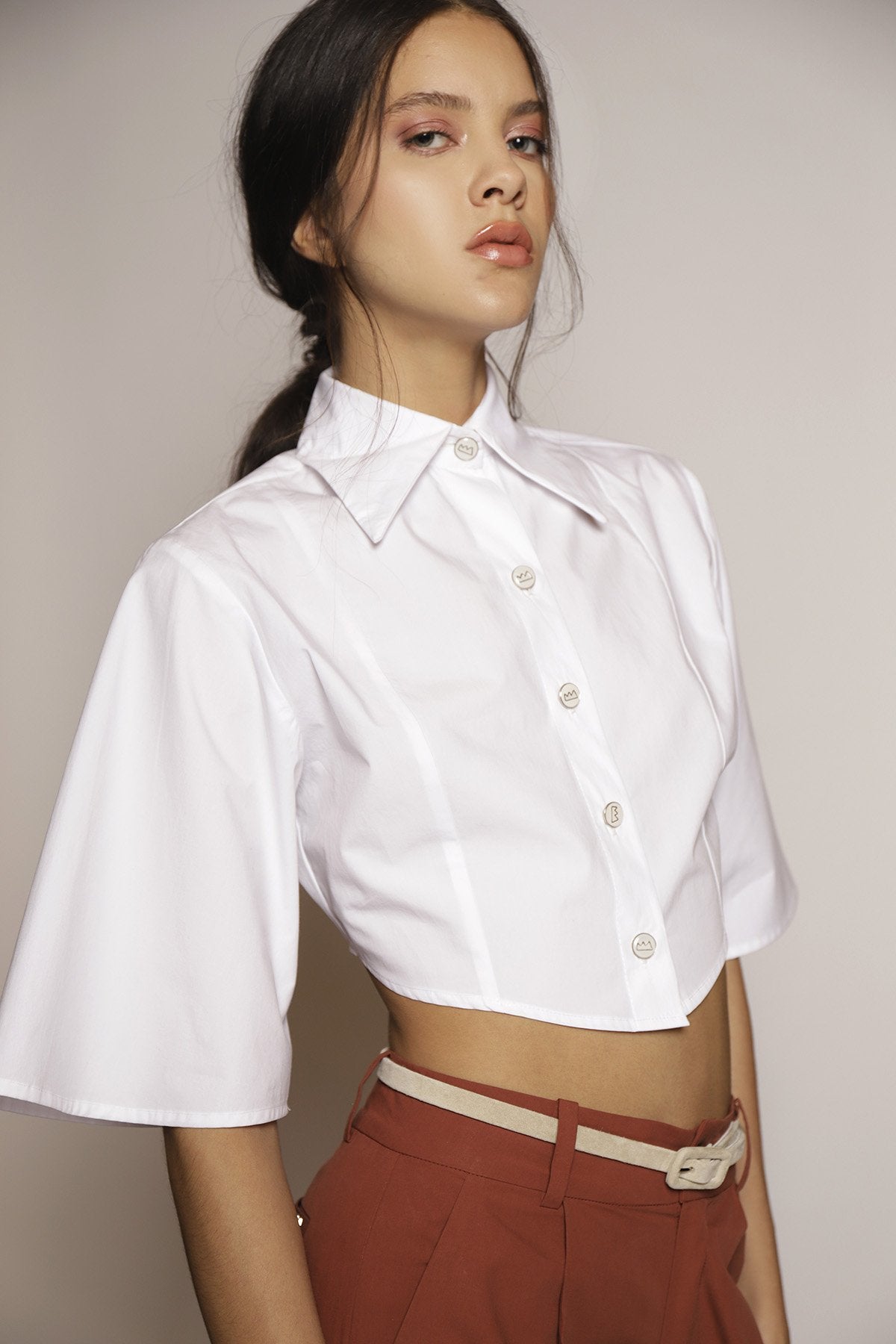 Cropped Smoking com Gola de Camisa