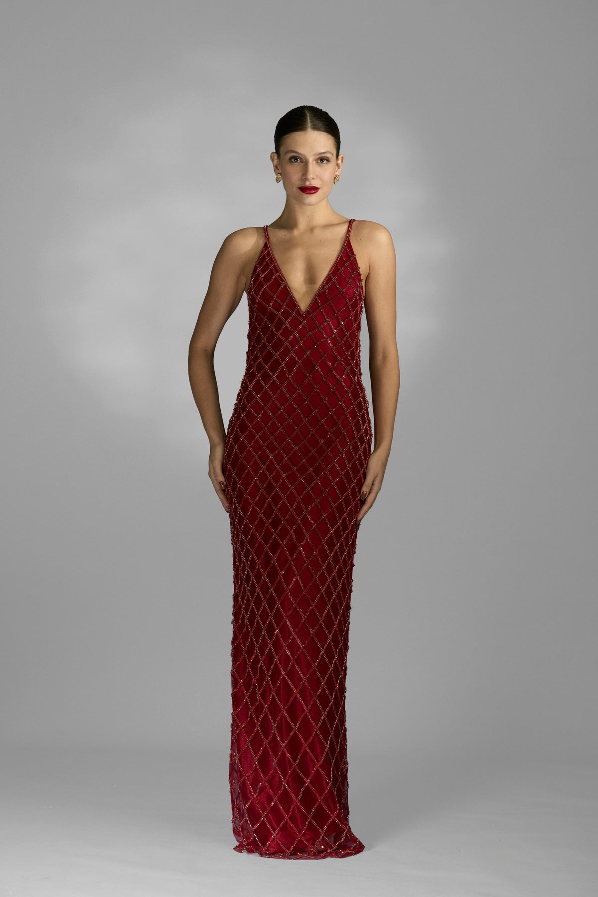 Vestido Longo Bordado Strass Decote Em V E Alças Finas