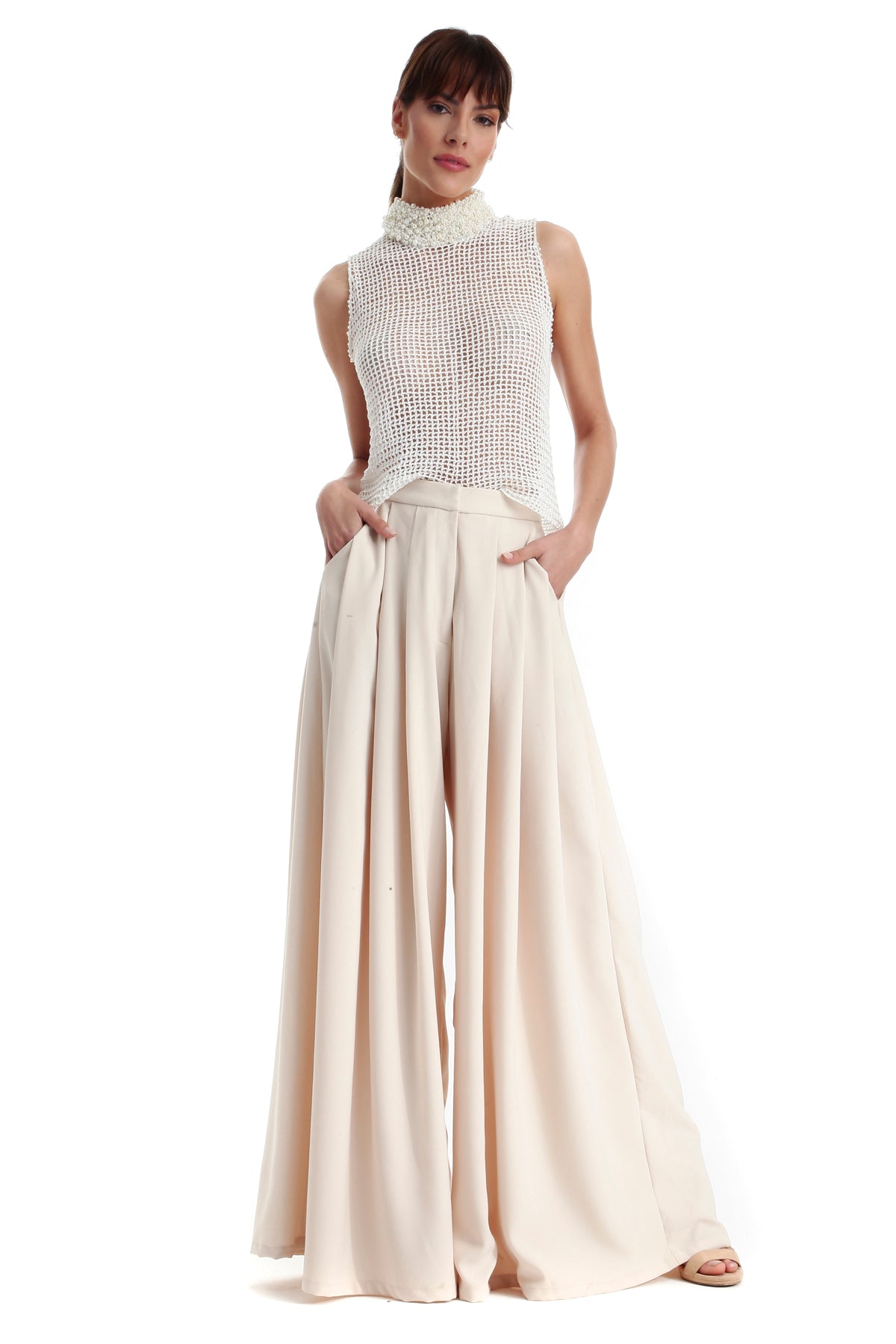 Blusa Crochê Gola Alta Bordada