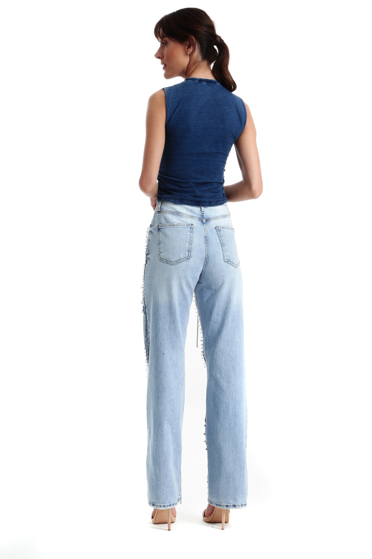 Calça Jeans Bordada com Cós Alto