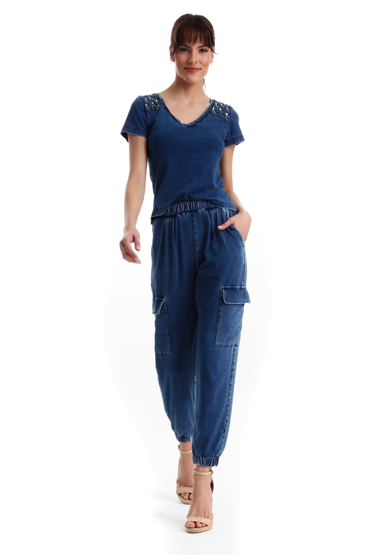 T- Shirt Denim Bordada nos Ombros