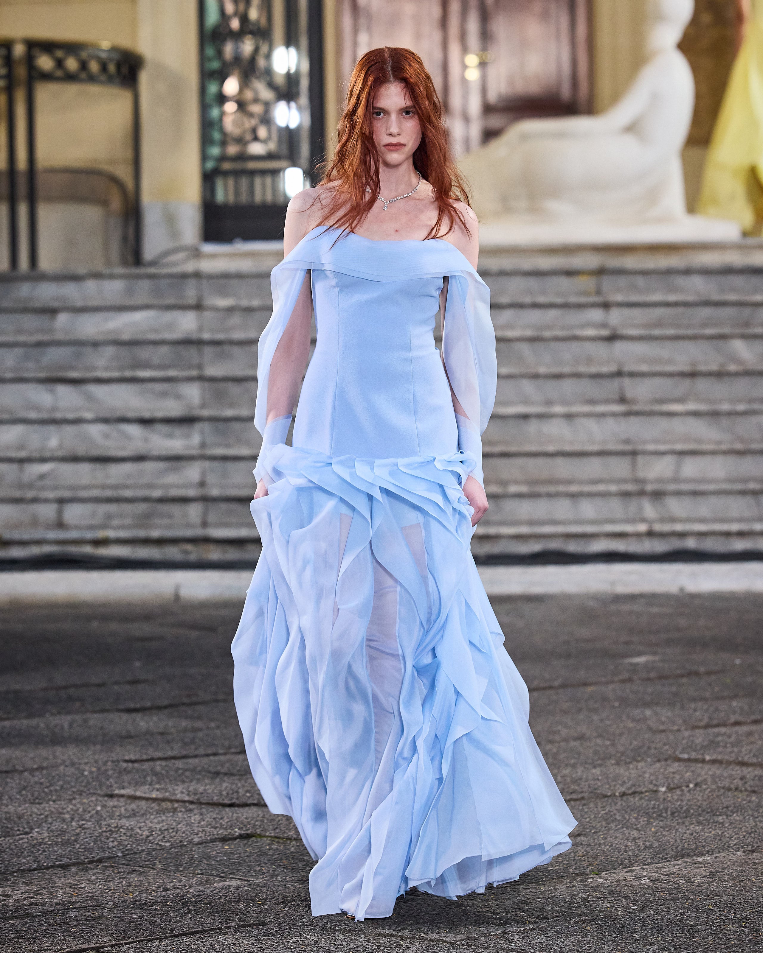 Vestido Longo Ombro A Ombro Crepe E Organza PRE ORDER 15 DIAS