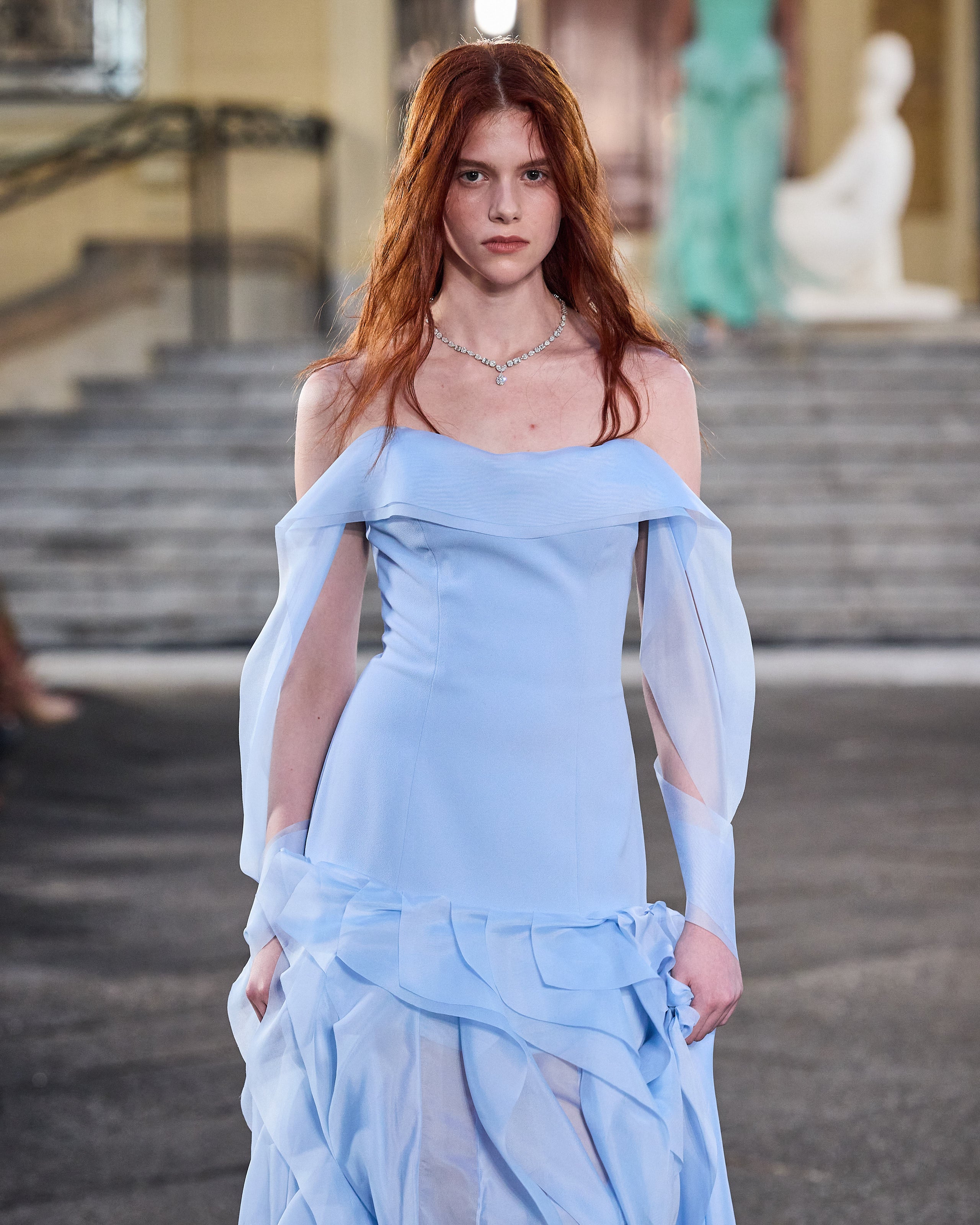 Vestido Longo Ombro A Ombro Crepe E Organza PRE ORDER 15 DIAS
