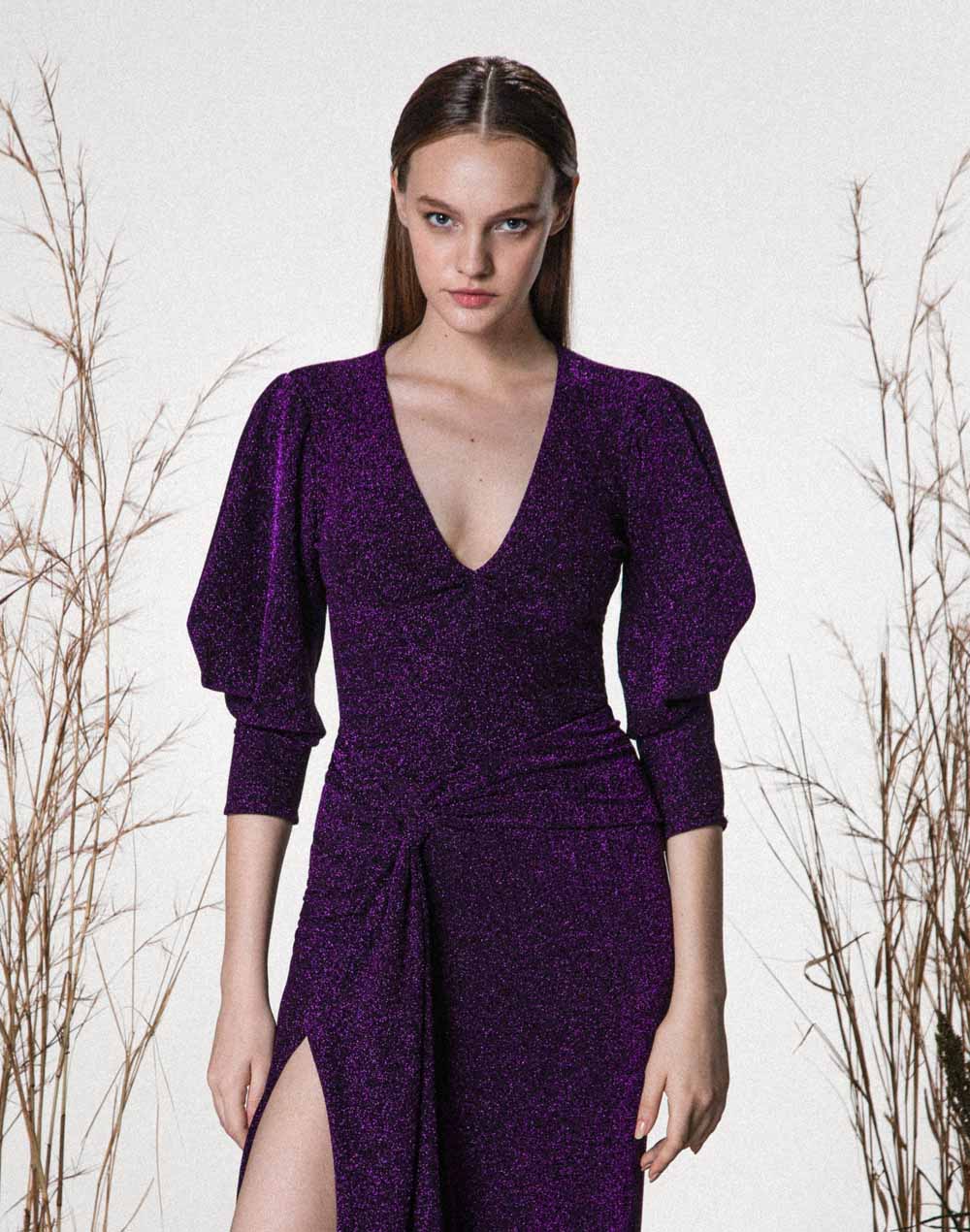 Blusa em Malha Metalizada de Mangas e Decote V
