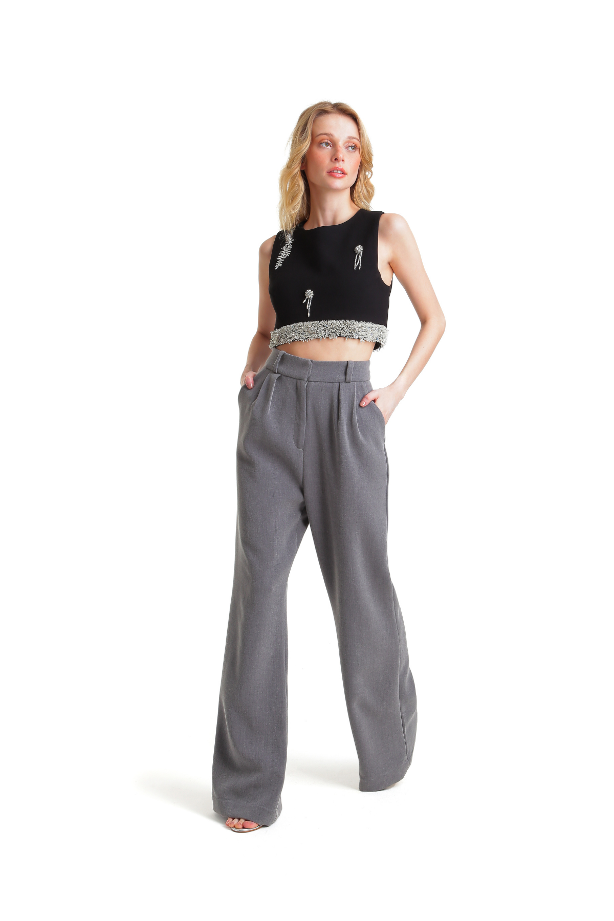 Cropped em Crepe com Bordado Joias
