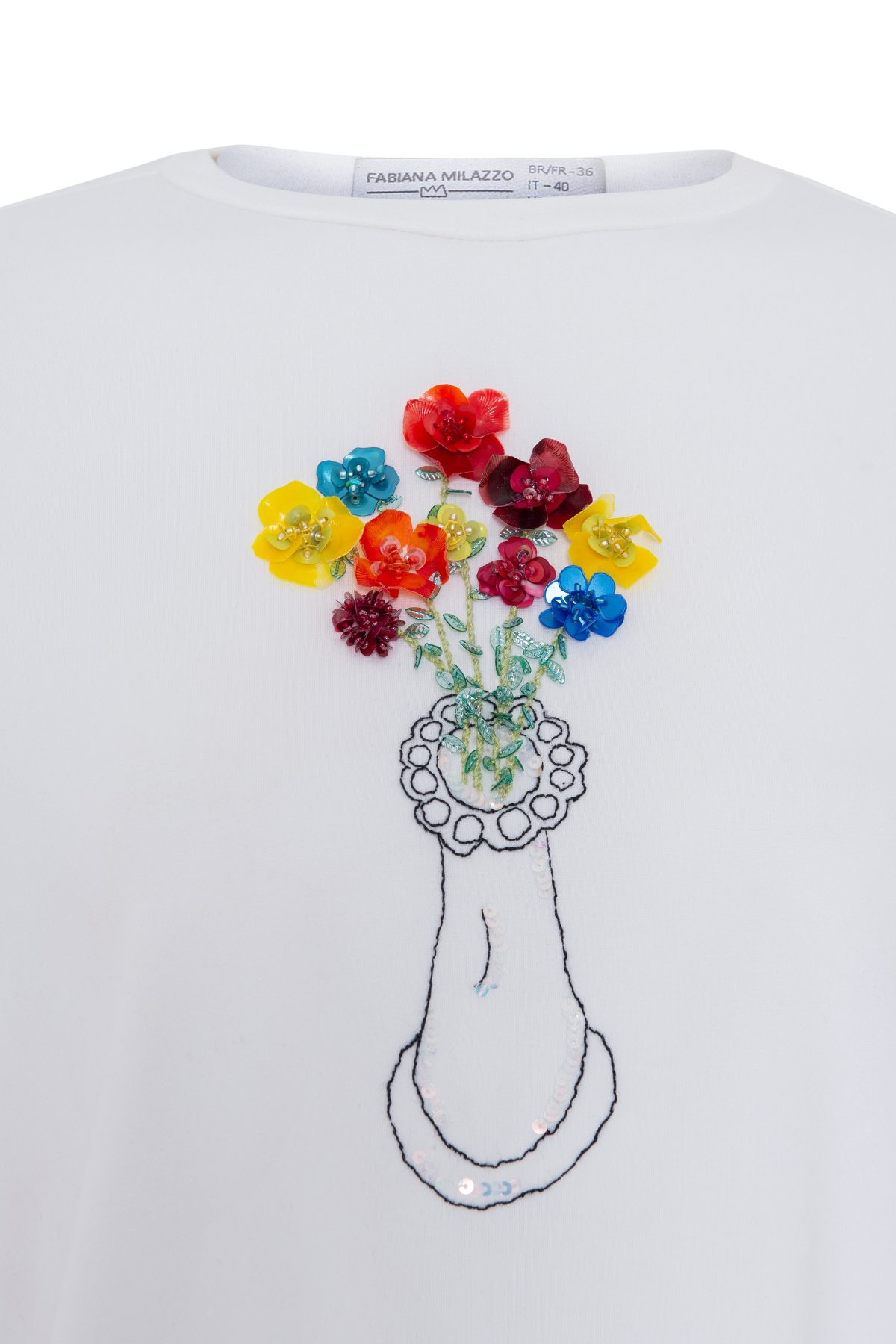 T-Shirt com Bordado Vaso de Flores