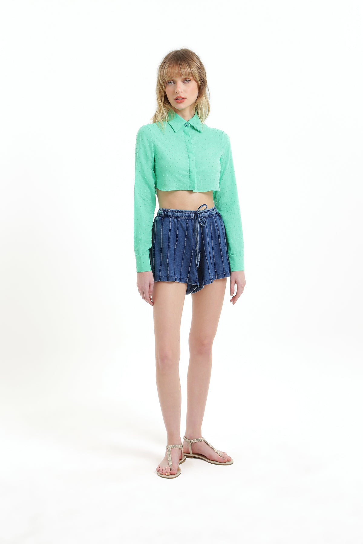Cropped Camisa em Voil Poá