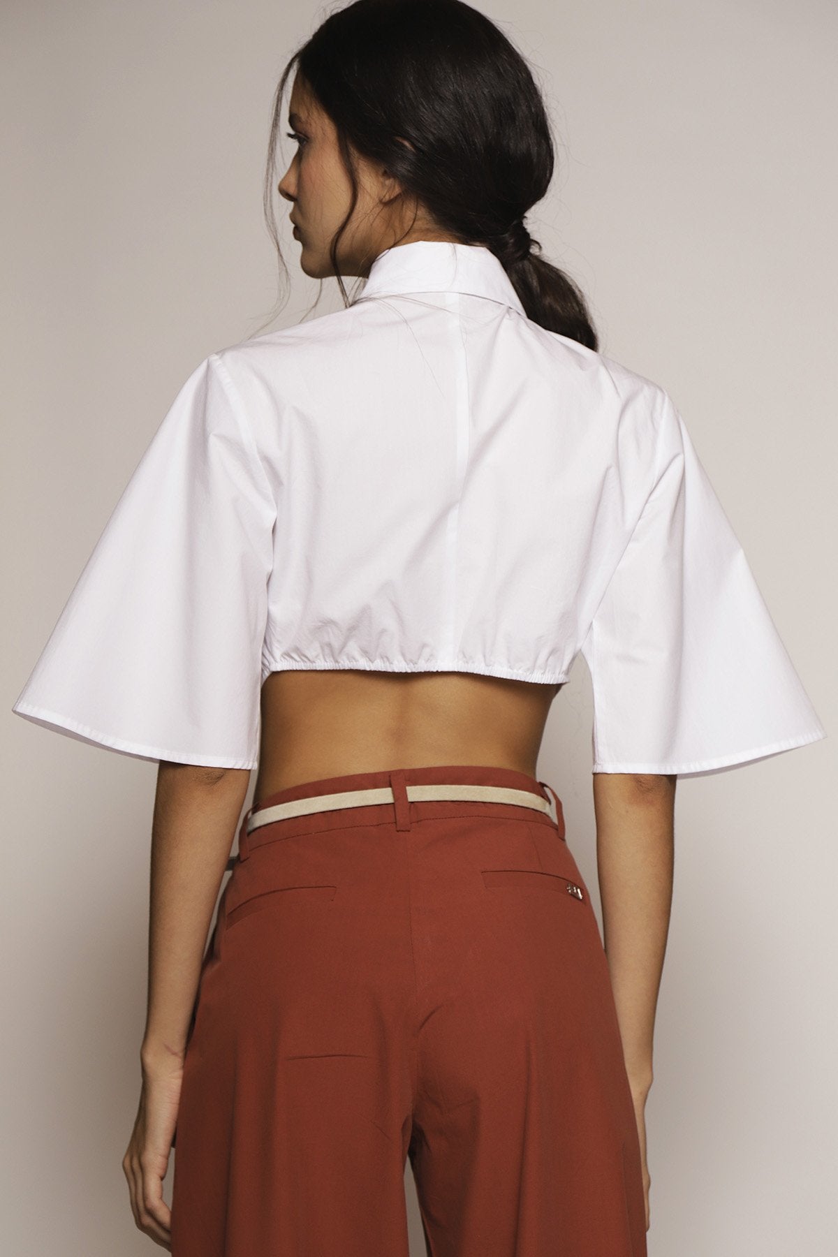 Cropped Smoking com Gola de Camisa